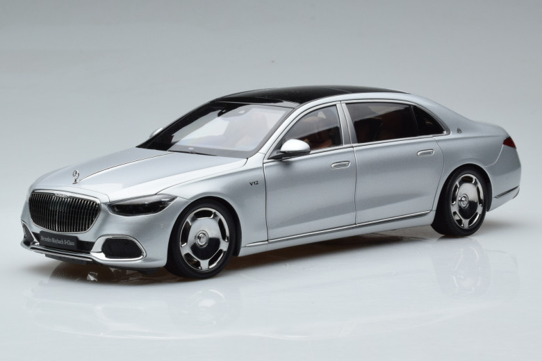 820118  Mercedes Maybach S600 V12 Biturbo Hightech Silver Almost Real 1/18