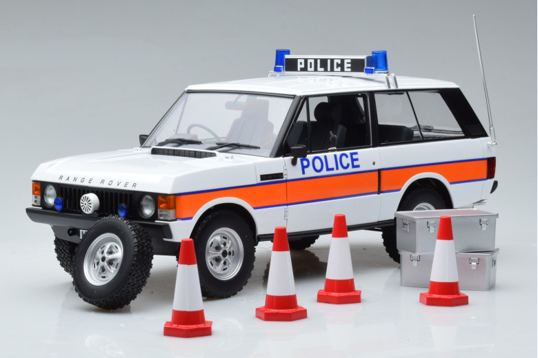 810115  Land Rover Range Rover Police Almost Real 1/18 - Beschädigter Karton