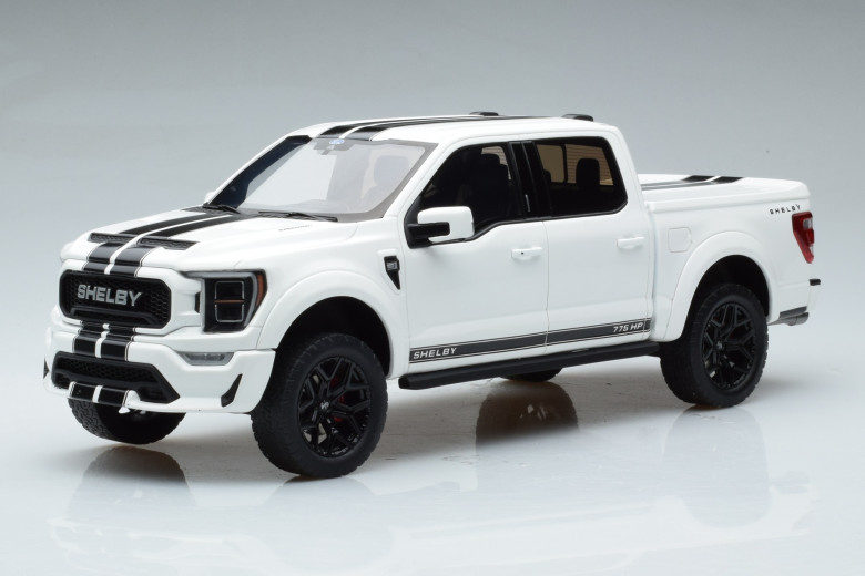 GT415  Ford Shelby F150 White GT Spirit 1/18
