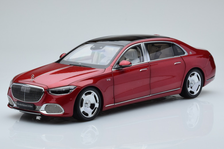 820119  Mercedes Maybach S600 V12 Biturbo Patagonia Red Almost Real 1/18