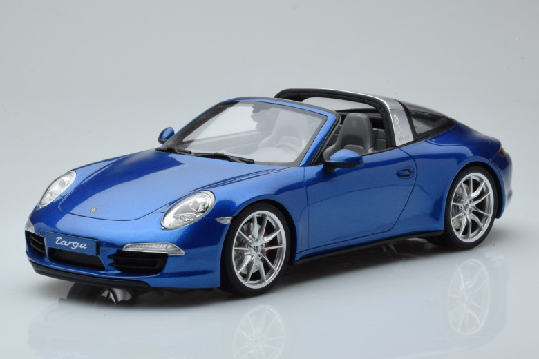 GT037  Porsche 911 991 4S Targa Blue GT Spirit 1/18
