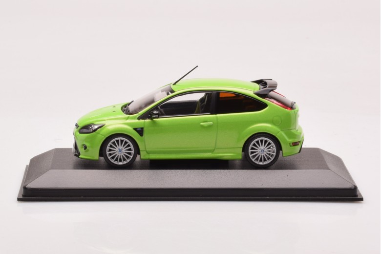 Ford Focus MK2 RS Ultimate Green Minichamps 1/43