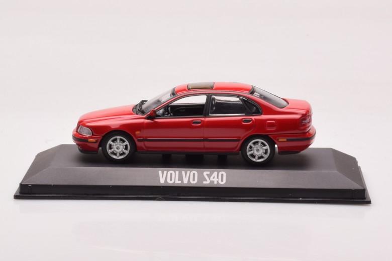 Volvo S40 Red Minichamps 1/43