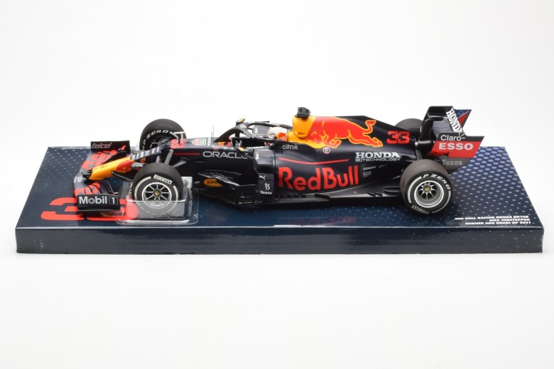 113212433  F1 Red Bull Racing Honda RB16B Max Verstappen Winner Abu Dhabi 2021 Minichamps 1/18