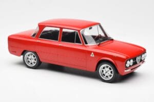Alfa Romeo Giulia Nuova Super Rot Custom Wheels MCG 1:18 MCG18333 Druckguss — Bild 4 von 6