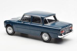 Alfa Romeo Giulia TI Petrol Blau Norev 1:18 187971 Druckguss — Bild 5 von 6