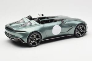 Aston Martin V12 Speedster Grün Metallic GT Spirit 1:18 GT906 Resin — Bild 2 von 6