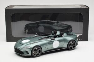 Aston Martin V12 Speedster Grün Metallic GT Spirit 1:18 GT906 Resin — Bild 6 von 6