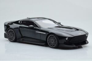 Aston Martin Victor Schwarz GT Spirit 1:18 GT428 Resin — Bild 4 von 6