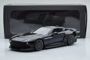 Aston Martin Victor Schwarz GT Spirit 1:18 GT428 Resin — Bild 6 von 6