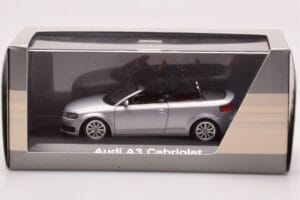 Audi A3 8P Cabriolet Silber Minichamps 1:43 5010803323 Druckguss — Bild 4 von 4