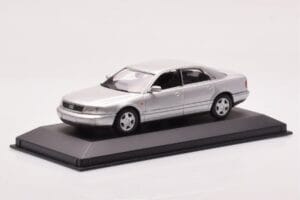 Audi A8 D2 Silber Minichamps 1:43 433013006 Druckguss — Bild 2 von 4