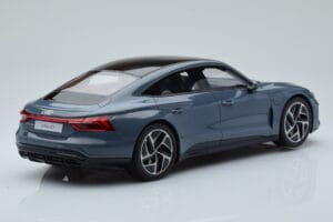 Audi E-Tron GT Grau GT Spirit 1:18 GT393 Resin — Bild 2 von 6