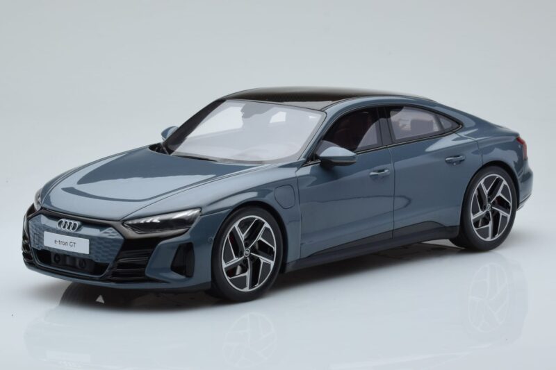 Audi E-Tron GT Grau GT Spirit 1:18 GT393 Resin