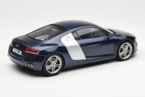Audi R8 4.2 FSI V8 Blau Kyosho 1:18 09213BL Druckguss — Bild 3 von 8