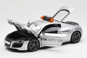 Audi R8 5.2 DTM Safety Car 2010 Kyosho 1:18 09216DTM Druckguss — Bild 2 von 8