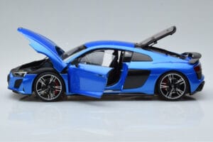Audi R8 Performance Blau Kengfai 1:18 VAKF-0355 Druckguss — Bild 4 von 10