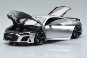 Audi R8 Performance Silber Kengfai 1:18 VAKF-0354 Druckguss — Bild 2 von 10