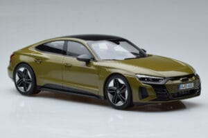 Audi RS E-Tron GT Olivgrün Norev 1:18 188380 Druckguss — Bild 4 von 6