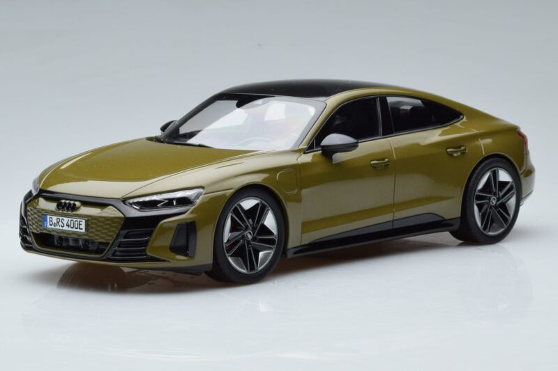 Audi RS E-Tron GT Olivgrün Norev 1:18 188380 Druckguss