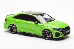 Audi RS3 8Y Limousine Grün MCG 1:18 MCG18449 Druckguss — Bild 4 von 6