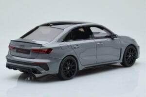 Audi RS3 8Y Limousine Performance Edition Grau GT Spirit 1:18 GT885 Resin — Bild 2 von 6