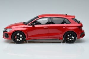 Audi RS3 8Y Sportback Rot GT Spirit 1:18 GT378 Resin — Bild 3 von 6