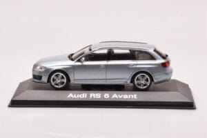 Audi RS6 C6 Monza Silber Minichamps 1:43 5010710213 Druckguss