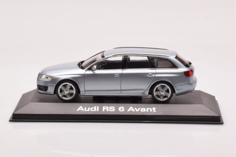Audi RS6 C6 Monza Silber Minichamps 1:43 5010710213 Druckguss