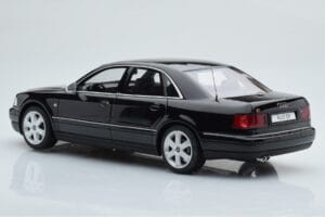 Audi S8 D2 Schwarz Otto 1:18 OT082 Resin — Bild 5 von 6