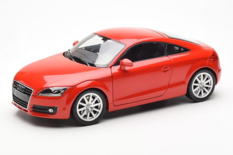 Audi TT 8J Rot Metallic Minichamps 1:18 100015021 Druckguss