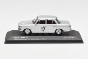 BMW 2000 Ti #17 J. Ickx / C. van Ophem Winners 24 Hours of Spa 1966 Minichamps 1:43 400662517 Druckguss