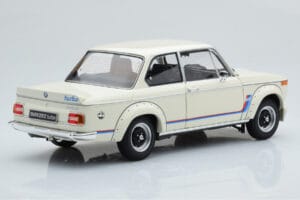 BMW 2002 Turbo Weiß Kyosho 1:18 08544W Druckguss — Bild 4 von 8