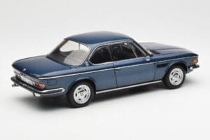 BMW 3.0 CSi E9 Blau Metallic AUTOart 1:18 70672 Druckguss — Bild 3 von 8