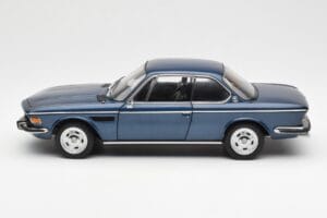 BMW 3.0 CSi E9 Blau Metallic AUTOart 1:18 70672 Druckguss — Bild 4 von 8