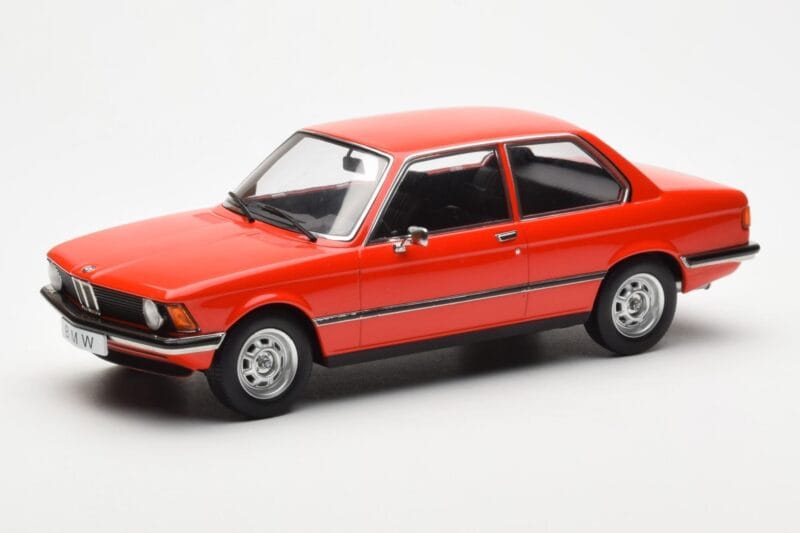 BMW 318 E21 Rot KK-Scale 1:18 KKDC180041 Druckguss