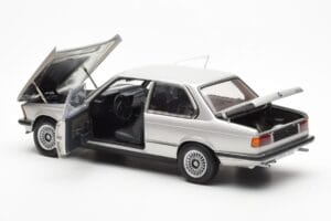 BMW 323i E21 Aspen Silber AUTOart 1:18 80430433552 Druckguss — Bild 5 von 8