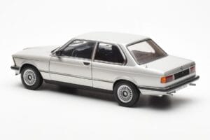 BMW 323i E21 Aspen Silber AUTOart 1:18 80430433552 Druckguss — Bild 7 von 8