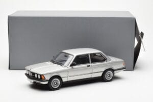 BMW 323i E21 Aspen Silber AUTOart 1:18 80430433552 Druckguss — Bild 8 von 8