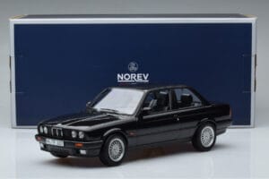 BMW 325i E30 Schwarz Norev 1:18 183203 Druckguss — Bild 6 von 6