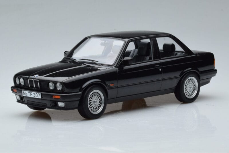 BMW 325i E30 Schwarz Norev 1:18 183203 Druckguss