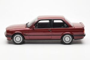 BMW 325i E30 Bordeaux Metallic Otto 1:18 OT102 Resin — Bild 3 von 6