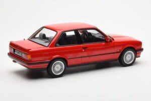 BMW 325i E30 Rot Norev 1:18 183202 Druckguss — Bild 2 von 6