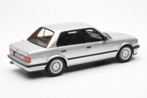 BMW 325i E30 Silber Otto 1:18 OT912 Resin — Bild 2 von 6
