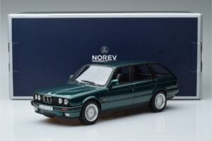BMW 325i E30 Touring Grün Metallic Norev 1:18 183219 Druckguss — Bild 6 von 6