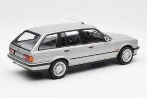 BMW 325i E30 Touring Silber Norev 1:18 183216 Druckguss — Bild 2 von 6