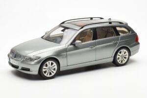 BMW 330i E91 Touring Grau Metallic Kyosho 1:18 80430394359 Druckguss