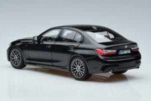 BMW 330i G20 Schwarz Metallic Norev 1:18 183277 Druckguss — Bild 6 von 7