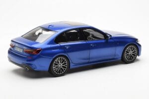BMW 330i G20 Portimao Blau Metallic Norev 1:18 80432450999 Druckguss — Bild 3 von 8