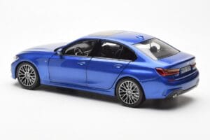 BMW 330i G20 Portimao Blau Metallic Norev 1:18 80432450999 Druckguss — Bild 7 von 8